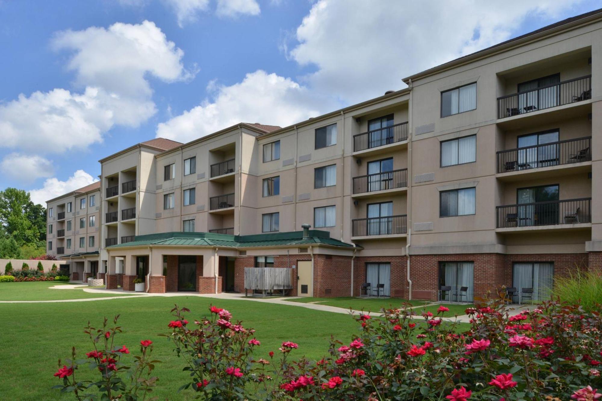 Courtyard By Marriott Decatur Hotell Eksteriør bilde