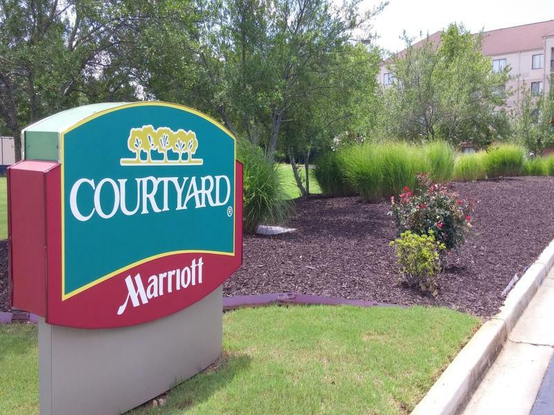 Courtyard By Marriott Decatur Hotell Eksteriør bilde